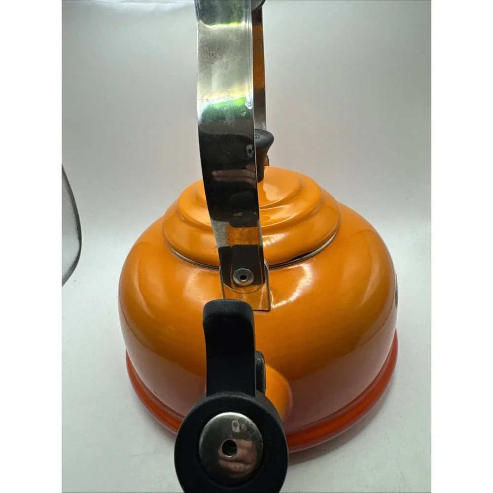 Le Creuset Whistling Tea Kettle 1.7 qt Flame Enamel Steel Used Chipped